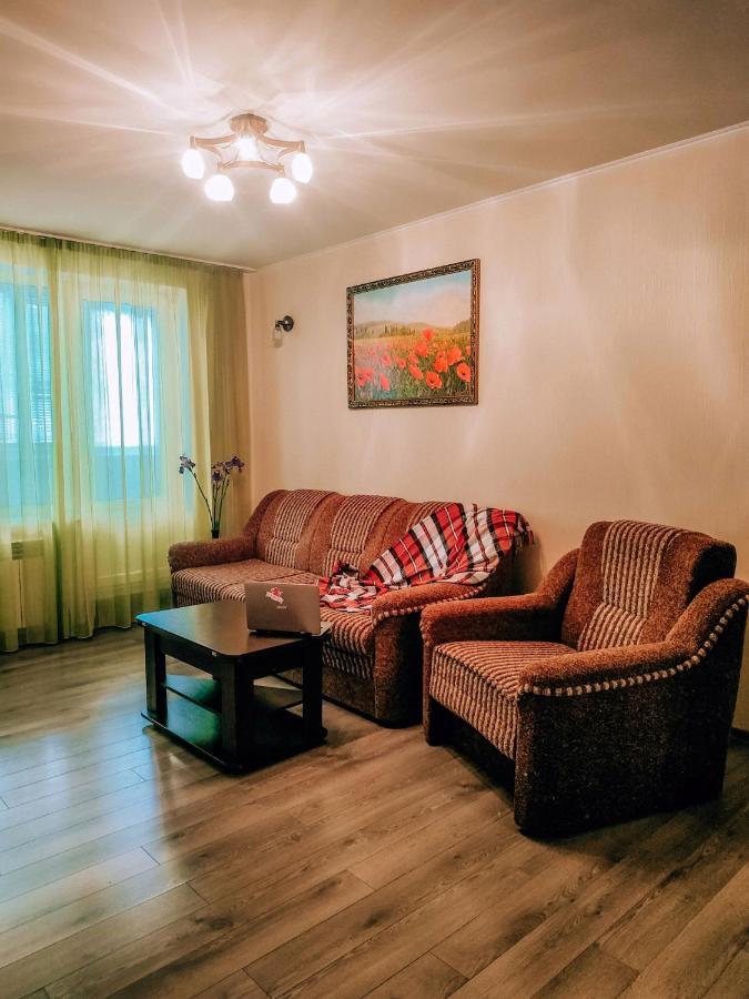 2 К Квартира Рядом Стадион Металлист М. Спортивная. Charkiv Exteriör bild